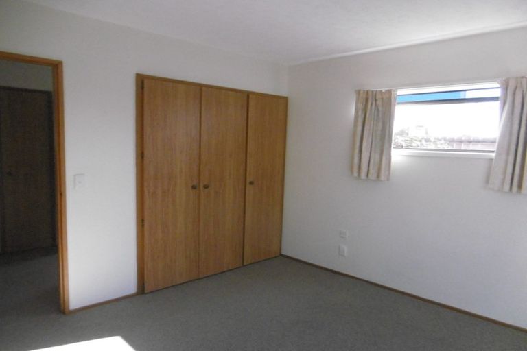 Photo of property in 1/9b Prestons Road, Redwood, Christchurch, 8051