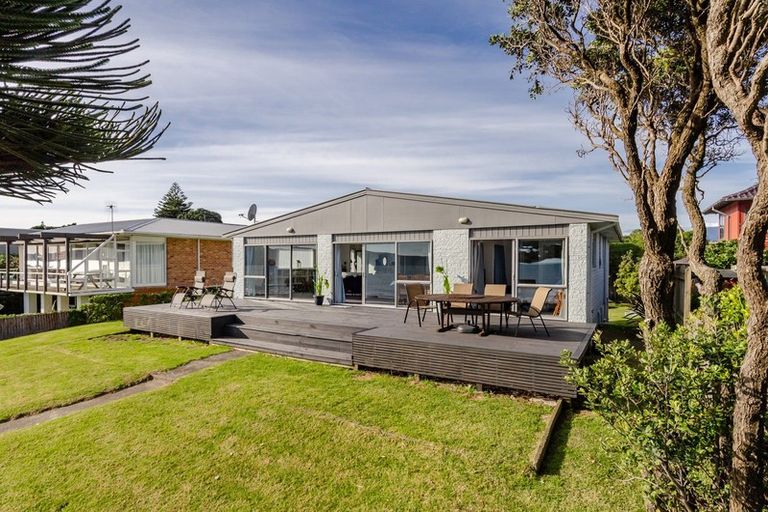 Photo of property in 5 Raebern Lane, Raumati Beach, Paraparaumu, 5032