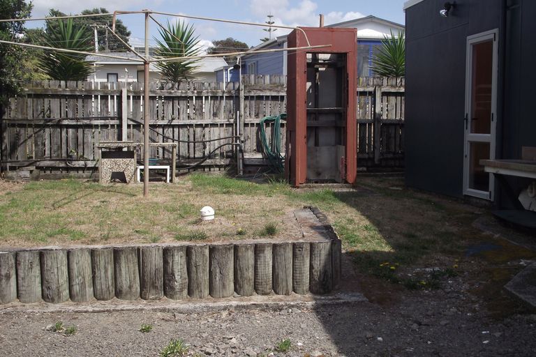 Photo of property in 26 Broadway Road, Waihi Beach, 3611