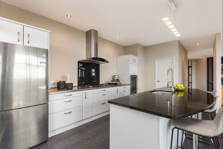 Photo of property in 27 Wake Place, Aokautere, Palmerston North, 4471