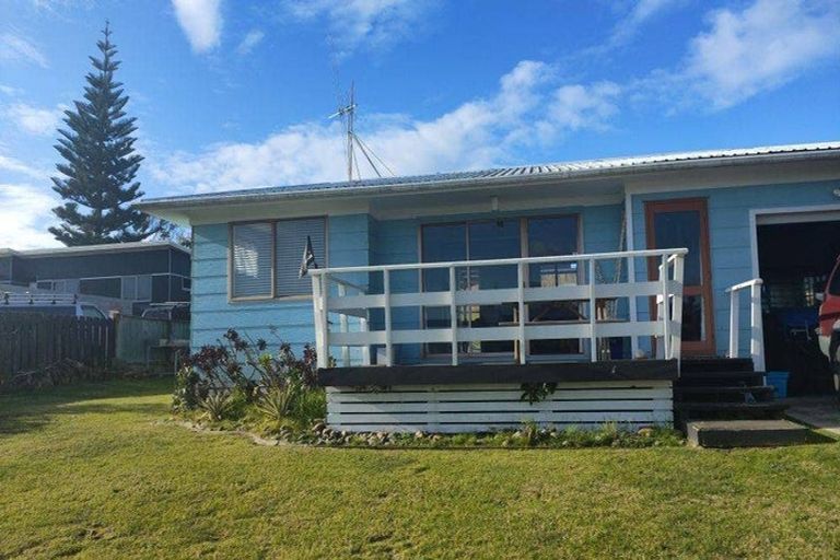 Photo of property in 615 Pukehina Parade, Pukehina, Te Puke, 3189
