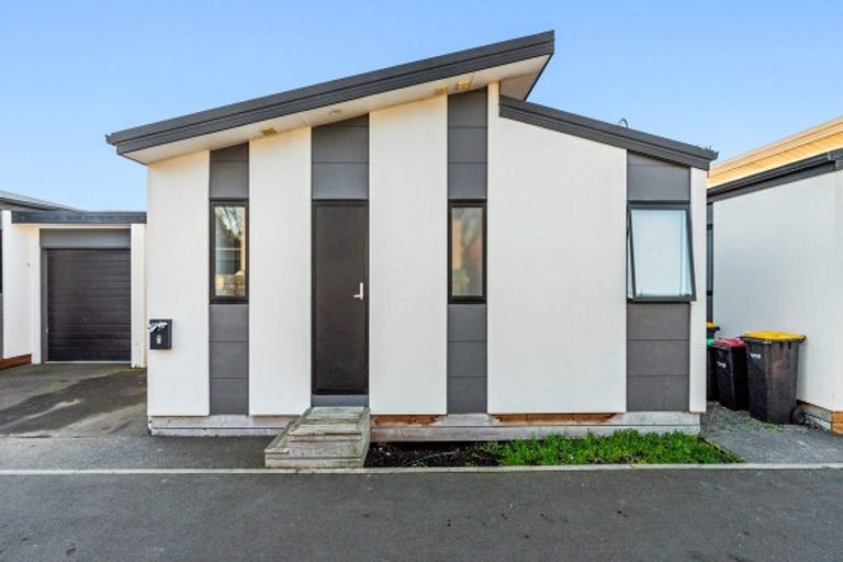Photo of property in 7 League Lane, Phillipstown, Christchurch, 8011
