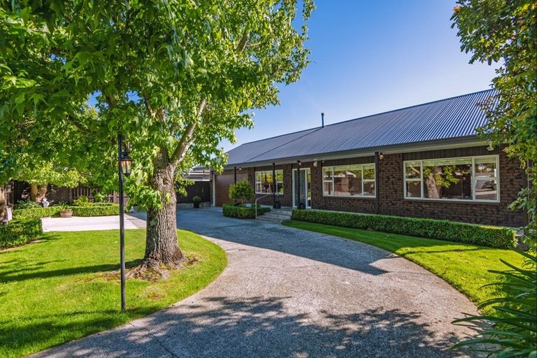 Photo of property in 26 Brightwater Terrace, Terrace End, Palmerston North, 4410