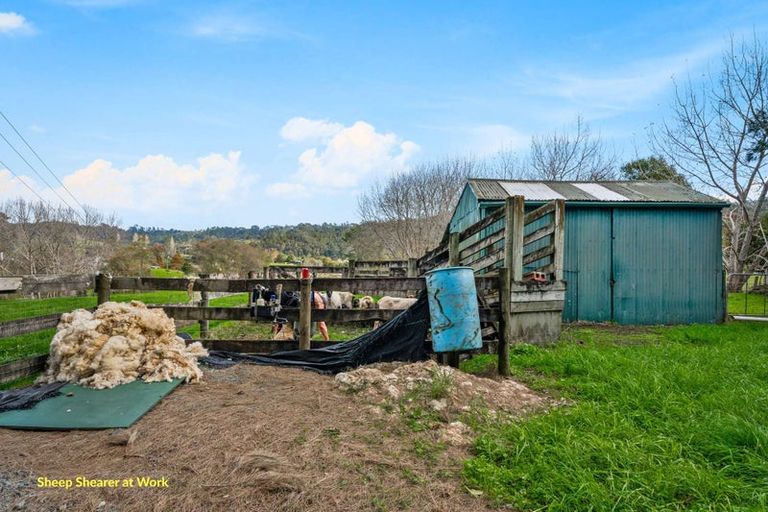 Photo of property in 124 Kanohi Road, Kaukapakapa, 0873