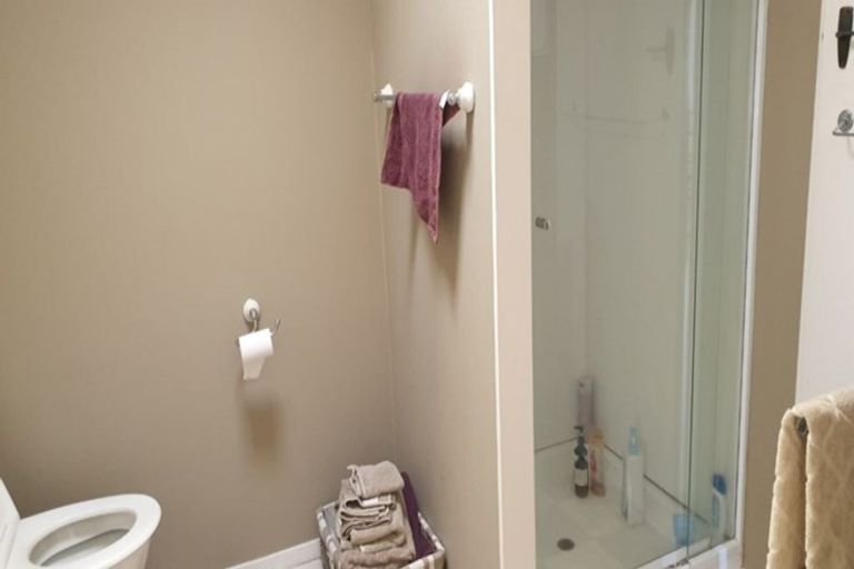 Photo of property in 1 Ngapuhi Street, Saint Johns Hill, Whanganui, 4501