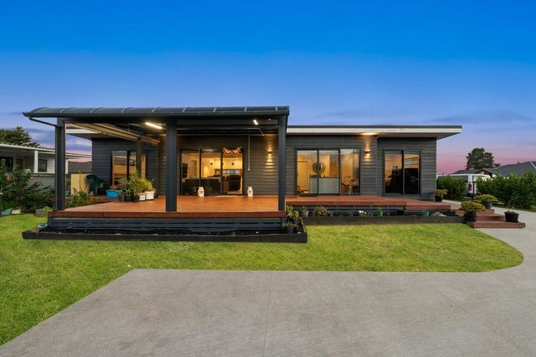 Photo of property in 92 Dominion Road, Papakura, 2110