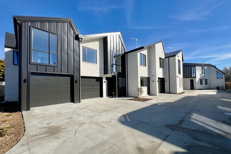 Photo of property in 4/133 Blighs Road, Strowan, Christchurch, 8052