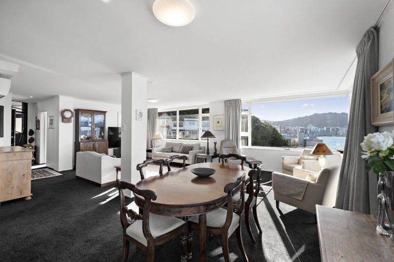 Photo of property in Clifton Towers, 202 Oriental Parade, Oriental Bay, Wellington, 6011