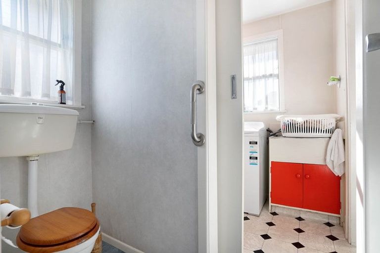 Photo of property in 27 Freyberg Street, Solway, Masterton, 5810