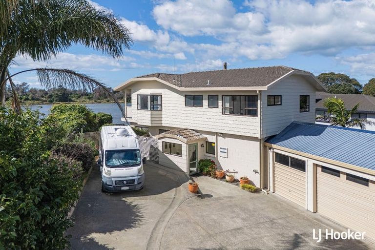 Photo of property in 16 Pohutukawa Drive, Athenree, Katikati, 3177