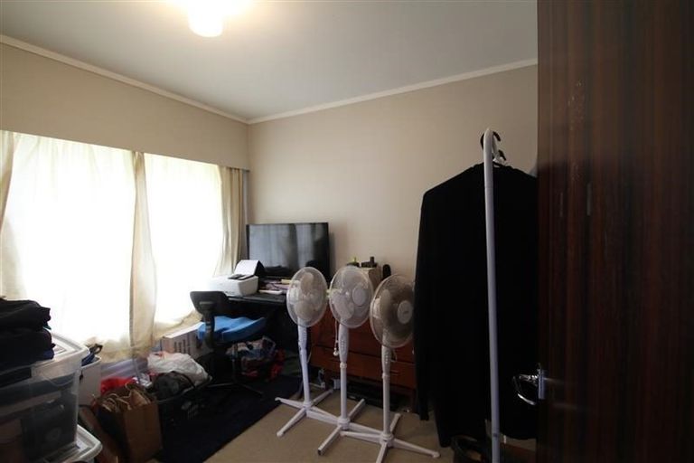 Photo of property in 1/44 Chartwell Avenue, Glenfield, Auckland, 0629