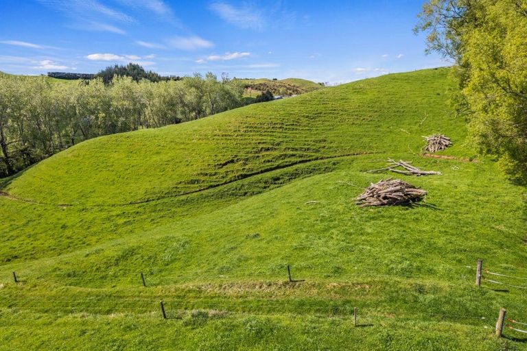 Photo of property in 873 Croydon Road, Te Popo, Stratford, 4394