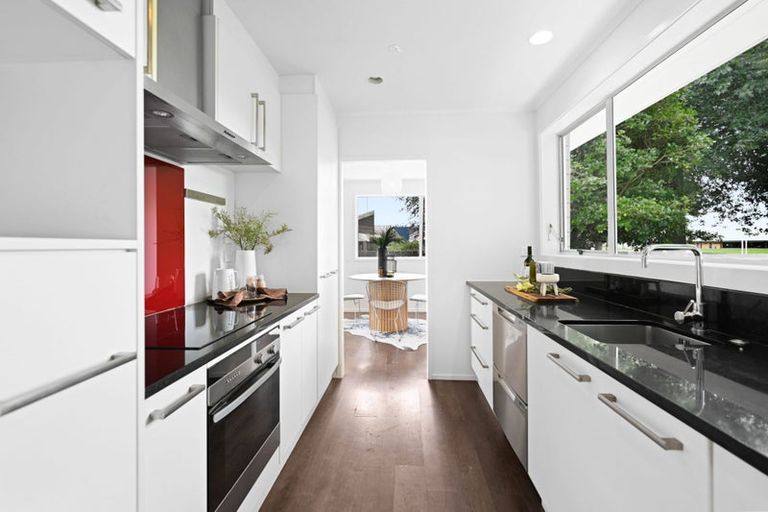 Photo of property in 10a Ensign Place, Flagstaff, Hamilton, 3210