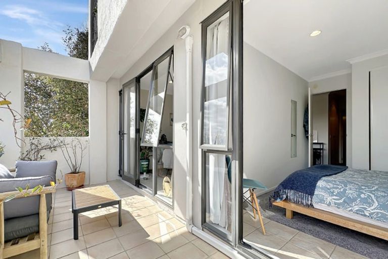 Photo of property in 17/8 Monte Cassino Place, Birkdale, Auckland, 0626