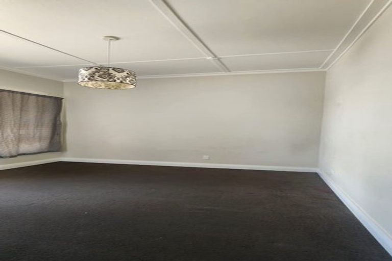 Photo of property in 308 Massey Road, Mangere East, Auckland, 2024