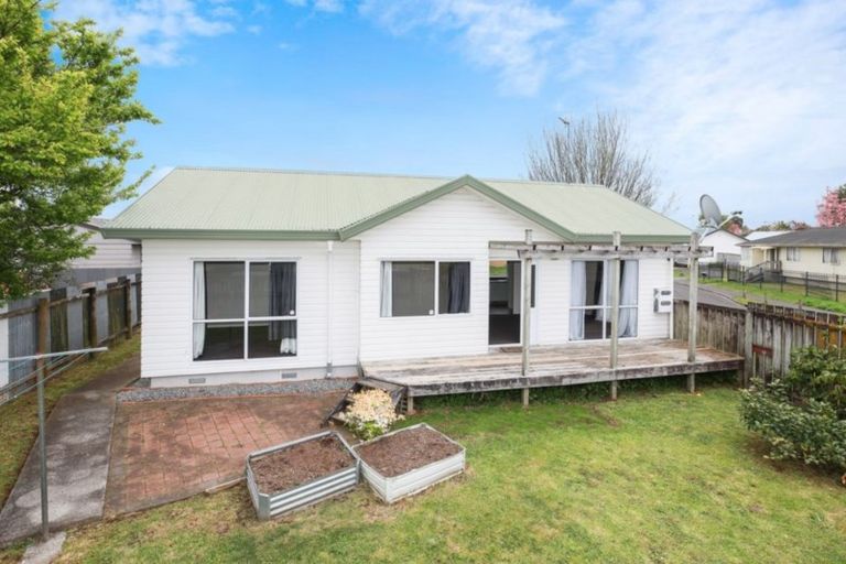 Photo of property in 10 Penney Green, Nawton, Hamilton, 3200