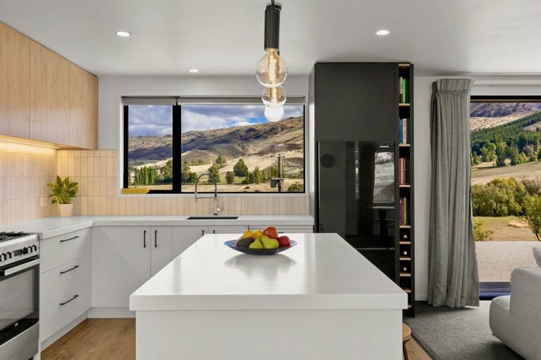 Photo of property in 20 Quartzville Road, Bannockburn, Cromwell, 9384