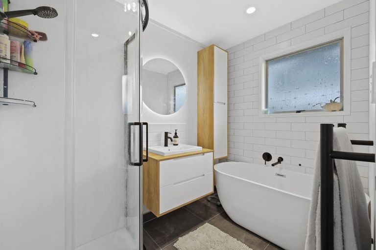Photo of property in 17 Sherie Place, Howick, Auckland, 2014