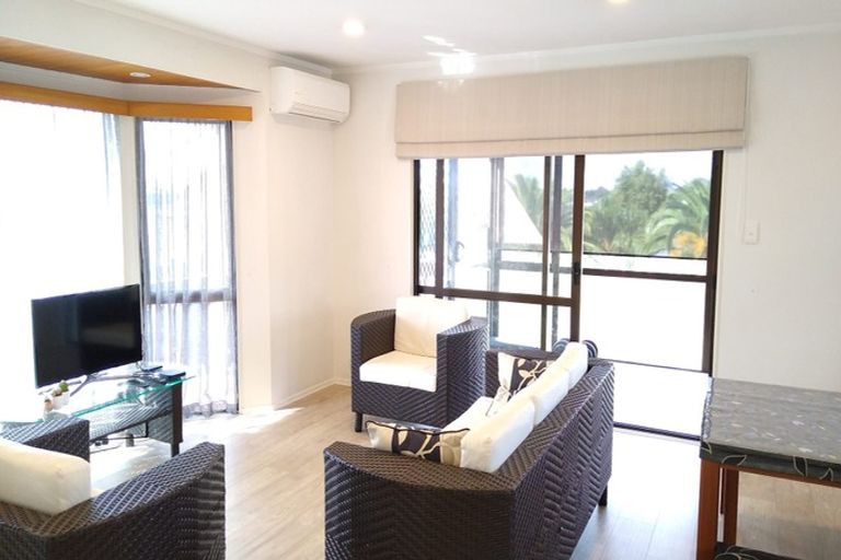 Photo of property in 30b Bleakhouse Road, Howick, Auckland, 2014