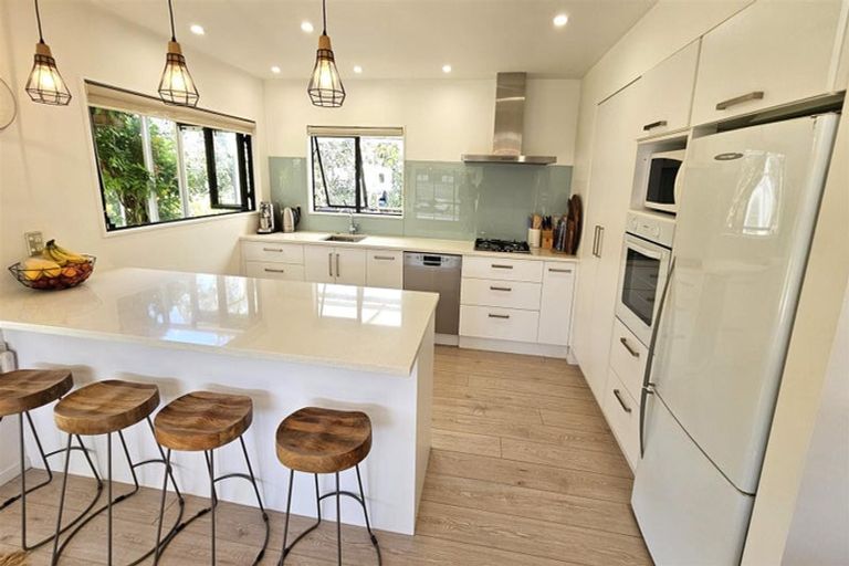 Photo of property in 103 Pacific Parade, Matarangi, Whitianga, 3592