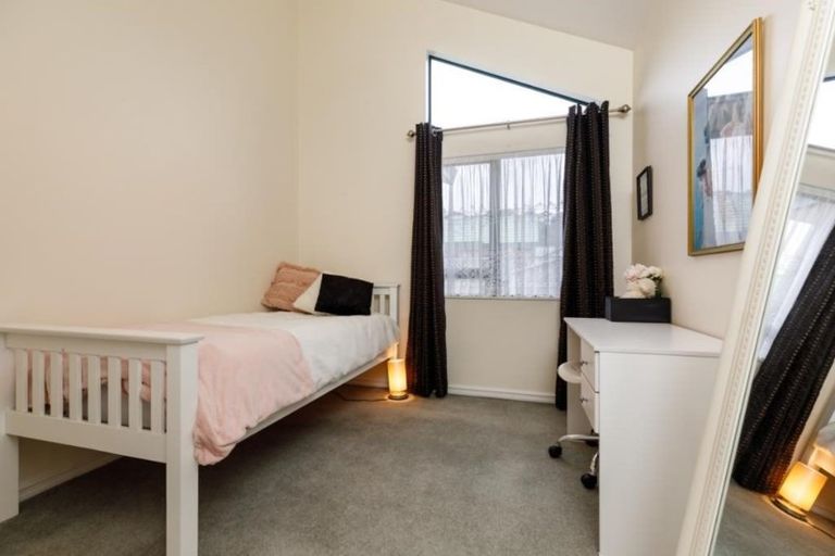 Photo of property in Miramar Villas, 7/6 Brussels Street, Miramar, Wellington, 6022