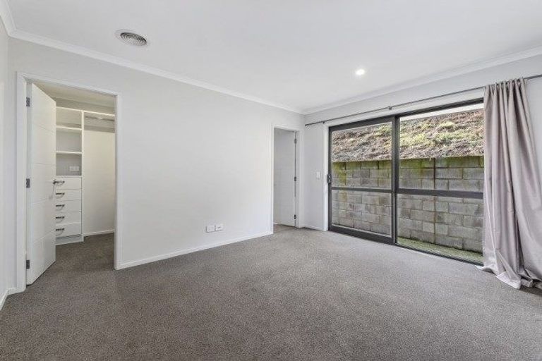 Photo of property in 23 Mcdonnell Road, Arrowtown, 9302