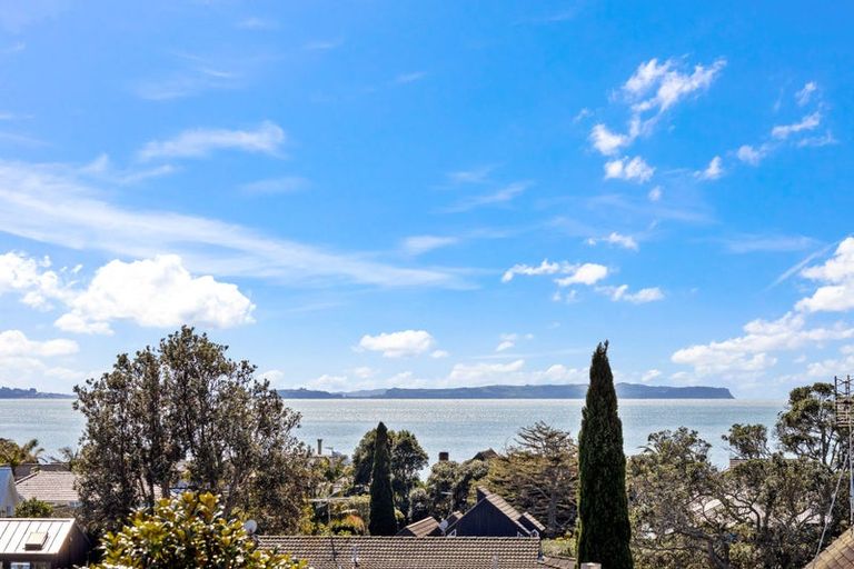 Photo of property in 23 Frater Avenue, Milford, Auckland, 0620