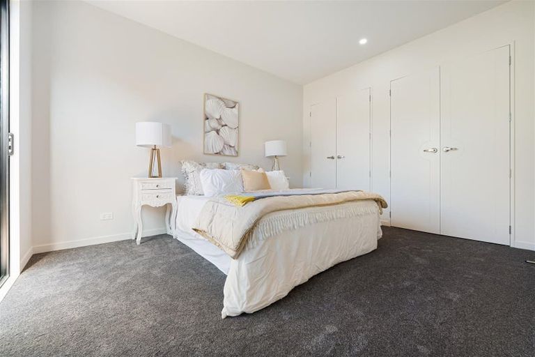 Photo of property in 52 Whakairo Crescent, Gulf Harbour, Whangaparaoa, 0930