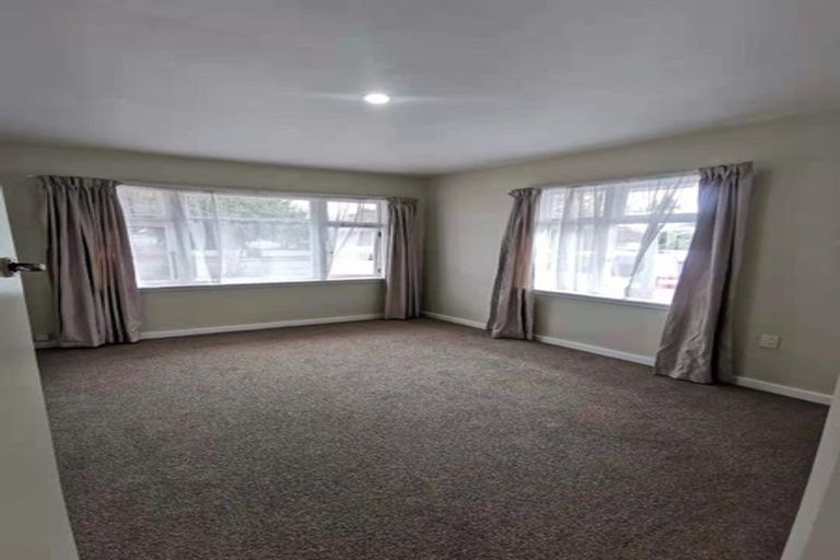 Photo of property in 36 Charlcott Street, Burnside, Christchurch, 8053