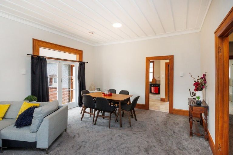 Photo of property in 972 Tremaine Avenue, Roslyn, Palmerston North, 4414