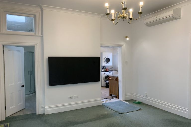 Photo of property in 208 The Terrace, Wellington Central, Wellington, 6011