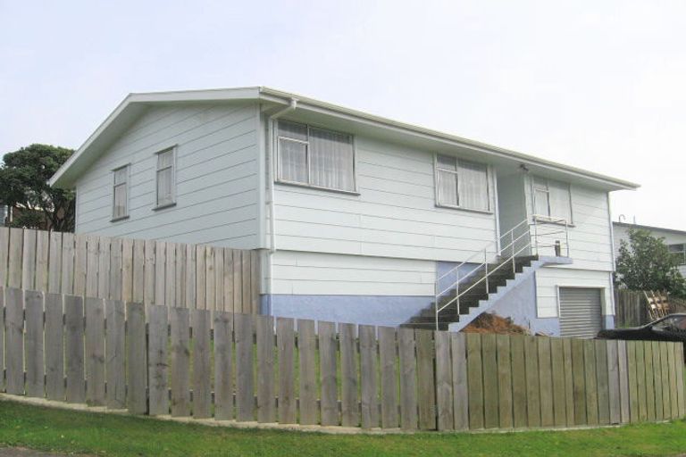 Photo of property in 1 Stipulate Place, Ascot Park, Porirua, 5024