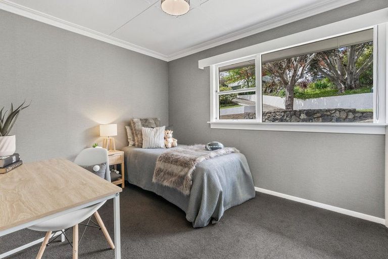 Photo of property in 5 Upland Street, Helensburgh, Dunedin, 9010