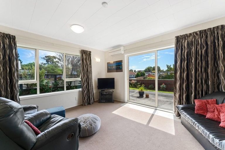 Photo of property in 126a Hillcrest Road, Raumati Beach, Paraparaumu, 5032