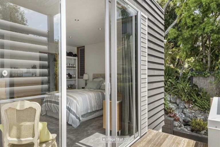 Photo of property in 2/55 Parr Terrace, Castor Bay, Auckland, 0620