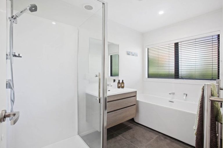 Photo of property in 143 Whitford Road, Somerville, Auckland, 2014