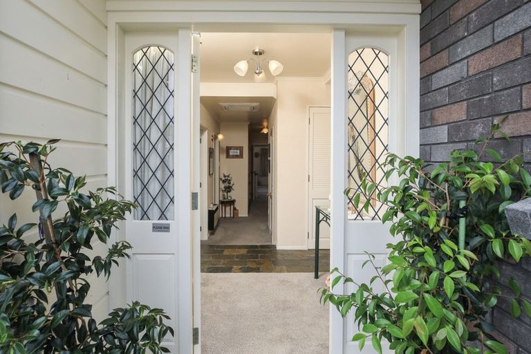 Photo of property in 2/100 Beerescourt Road, Beerescourt, Hamilton, 3200