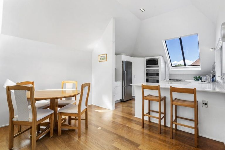 Photo of property in 2/31 Clifton Road, Herne Bay, Auckland, 1011