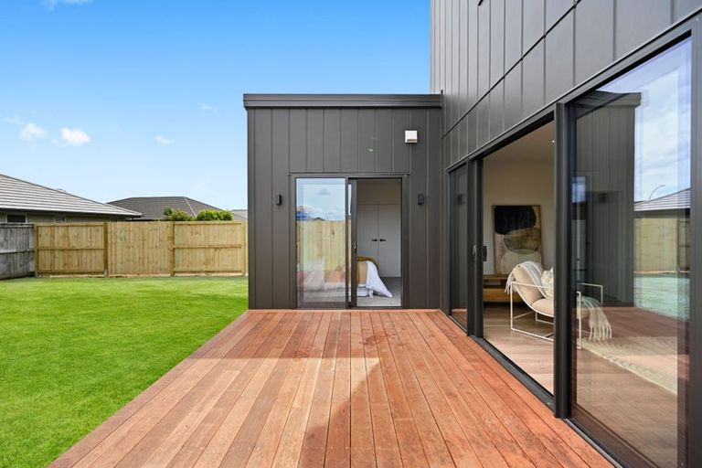 Photo of property in 72 Overton Street, Rototuna North, 3210