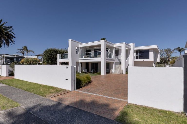 Photo of property in 94 Marine Parade, Mount Maunganui, 3116