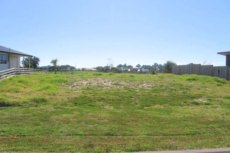 Photo of property in 105 The Fairway, Matarangi, Whitianga, 3592