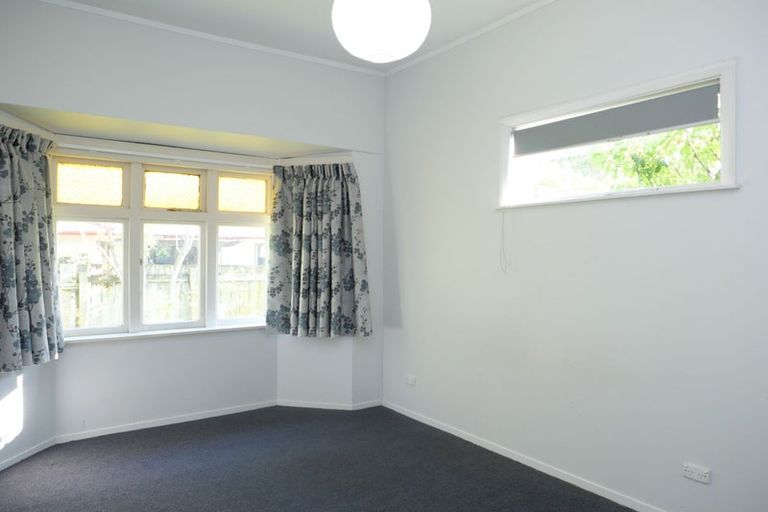 Photo of property in 2 Lorien Court, Raumati Beach, Paraparaumu, 5032