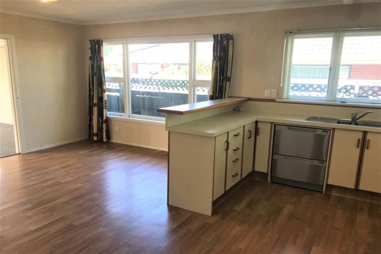 Photo of property in 1/44 Division Street, Riccarton, Christchurch, 8041