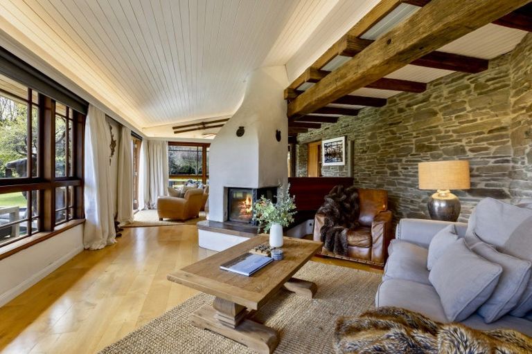 Photo of property in 11 Arrowtown-lake Hayes Road, Lake Hayes, Queenstown, 9371