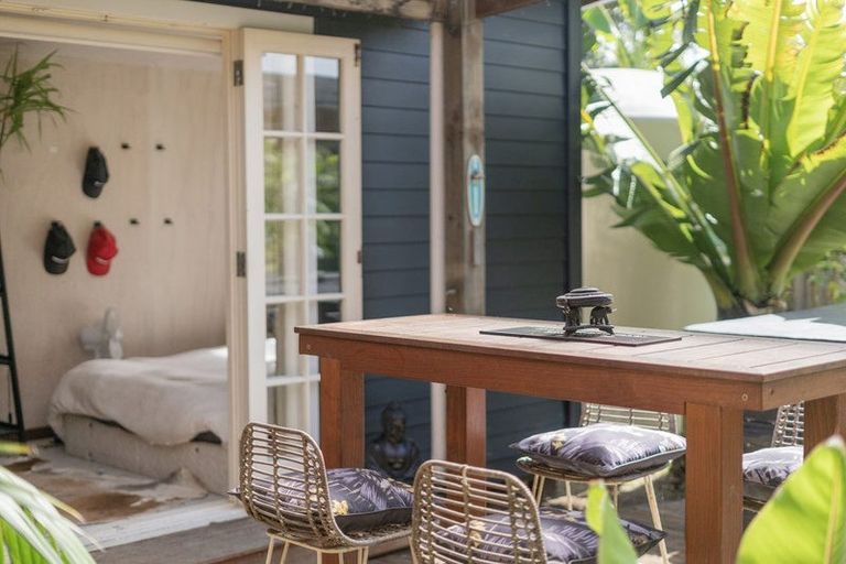 Photo of property in 8 Laycock Road, Tairua, 3508