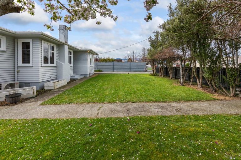 Photo of property in 11 Hereford Street, Levin, 5510