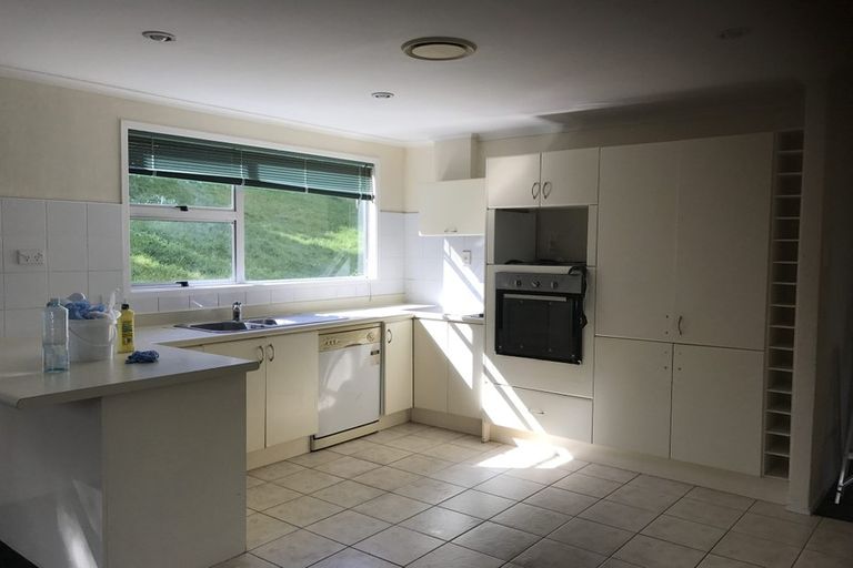 Photo of property in 67 Cedar Heights Avenue, Massey, Auckland, 0614