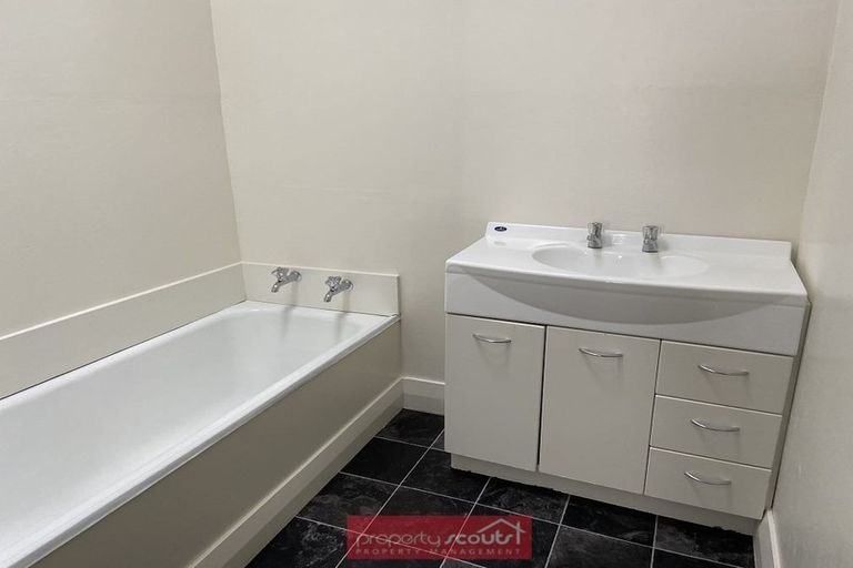 Photo of property in 112 Maitland Street, Dunedin Central, Dunedin, 9016