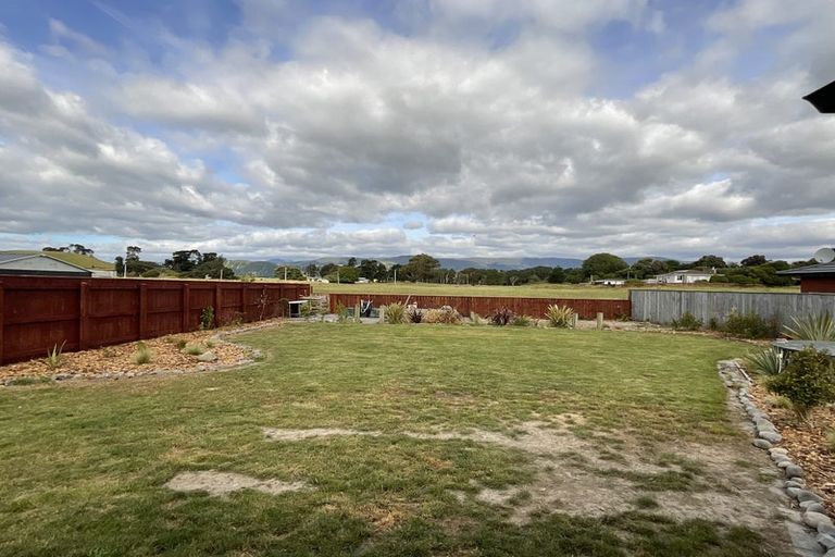 Photo of property in 11 Te Wiremu Lane, Otaki, 5512
