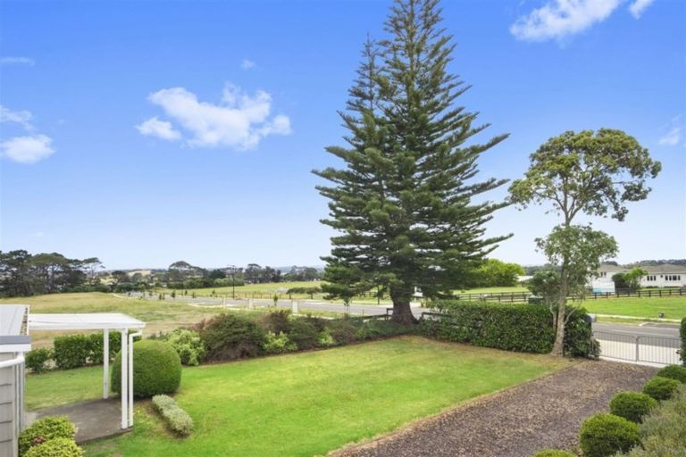 Photo of property in 32 Mclarin Road, Glenbrook, Waiuku, 2681
